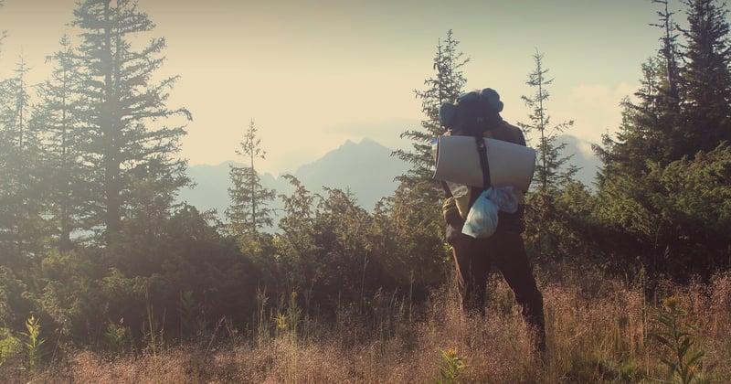 Dormir sous les étoiles : comment choisir le bon sac de couchage pour votre aventure en plein air
